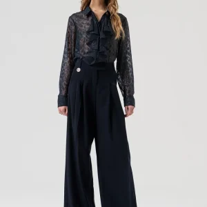 pantalone flare